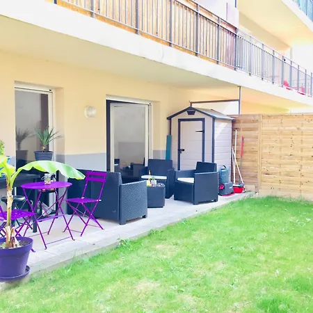 Grand T2 Moderne Avec Exterieur - Wifi - Parking
